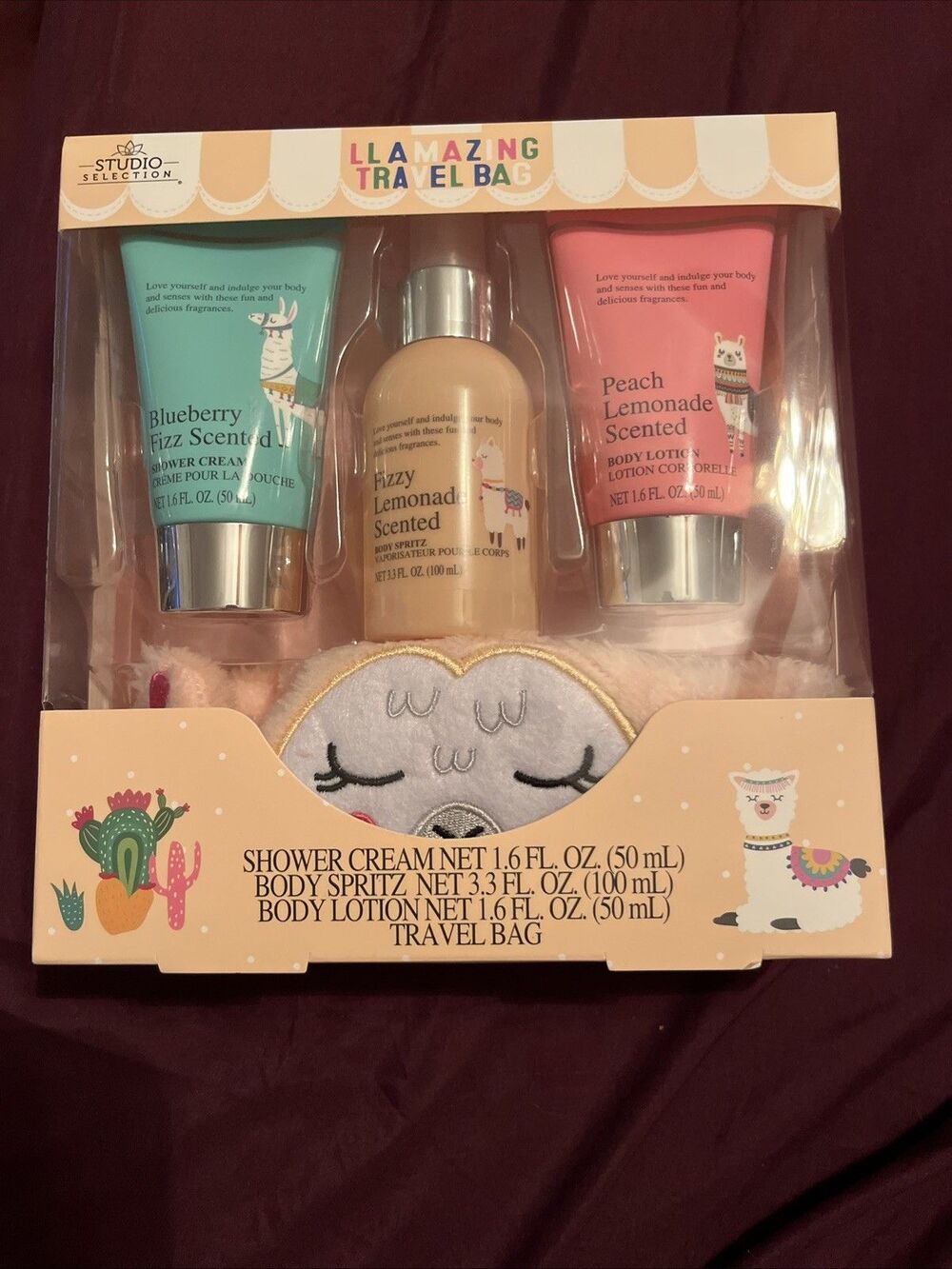 Studio Selection ~ LLAMAZING TRAVEL BAG & SHOWER 4PC GIFT SET ~ NEW